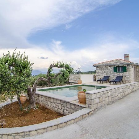Holiday Home Bliss Splitska Exterior foto