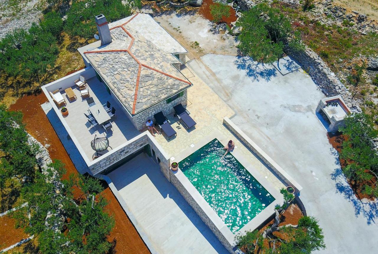 Holiday Home Bliss Splitska Exterior foto