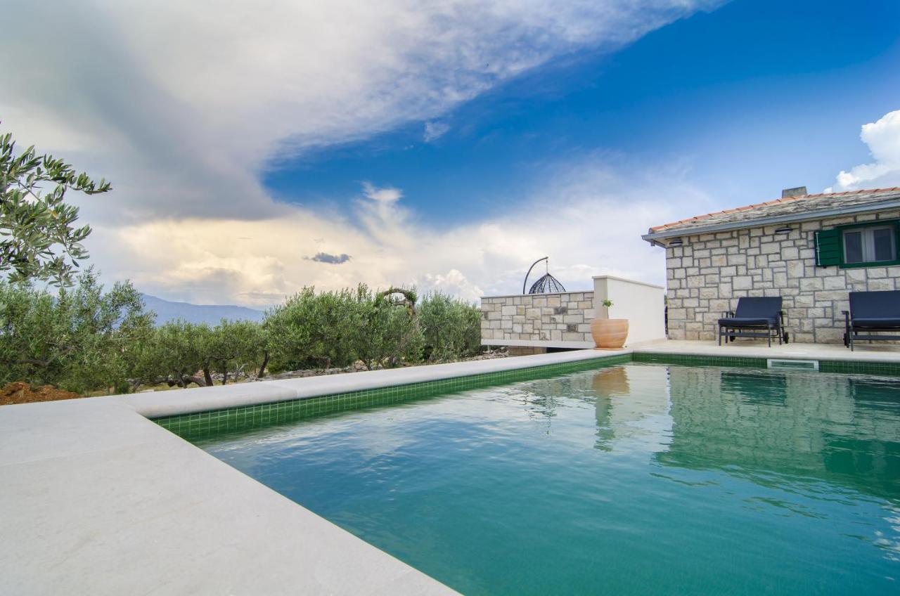 Holiday Home Bliss Splitska Exterior foto