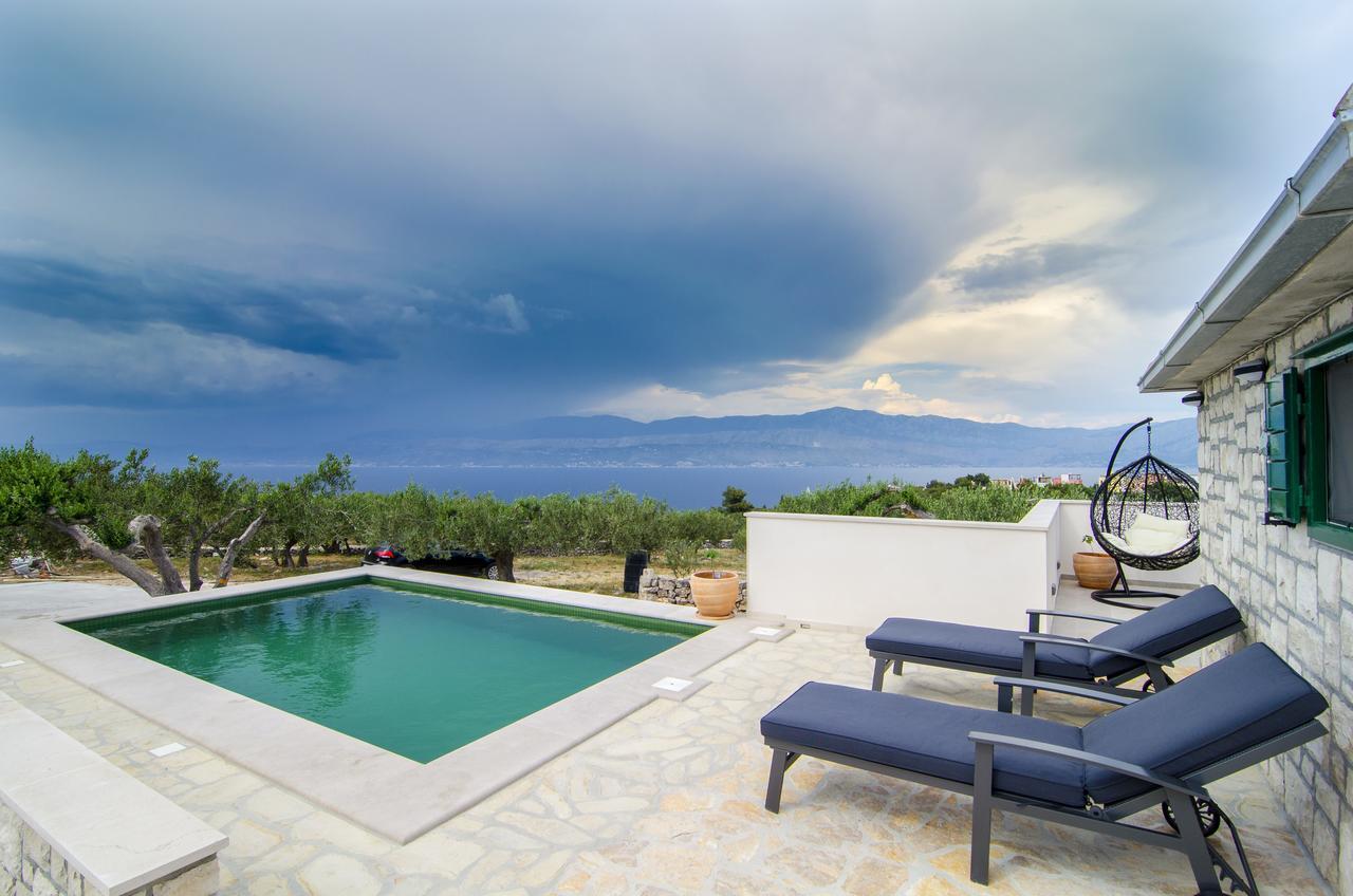 Holiday Home Bliss Splitska Exterior foto